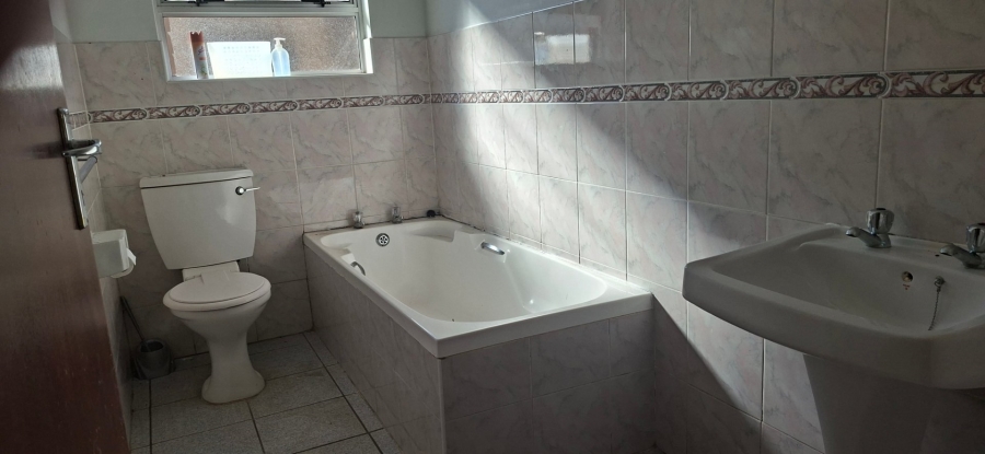 3 Bedroom Property for Sale in Abbotsford Eastern Cape